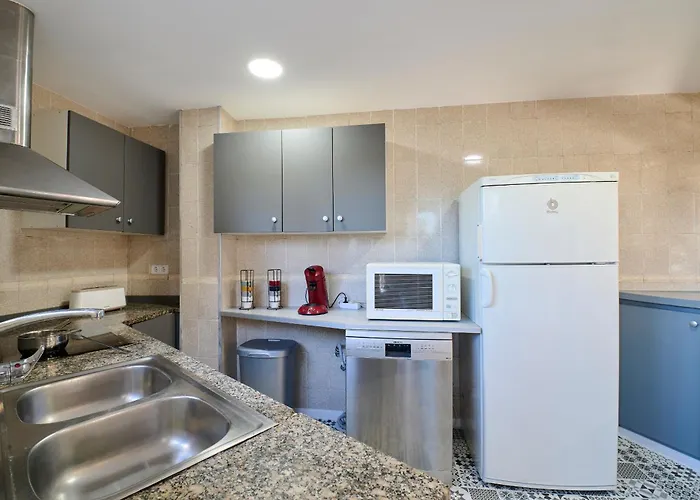 2 Tor-18 Holiday home *